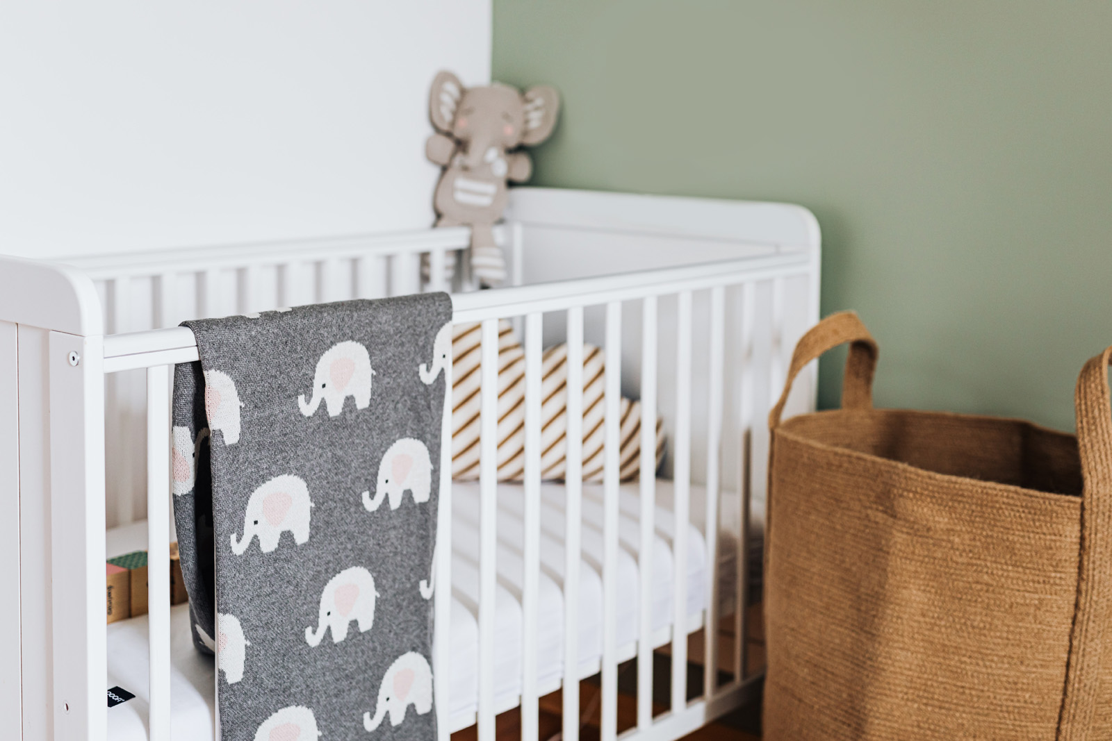 Ask Alina – Should I Have a Baby on My Own?